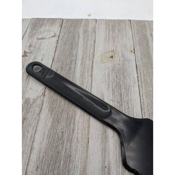 Vintage Tupperware 1819 Black Plastic Spatula Cake Icing Spreader 11" - Picture 3 of 9